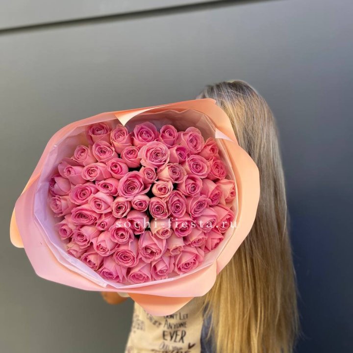 55 розовых роз в Владимире