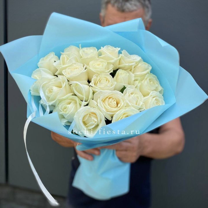 21 белая роза в Владимире