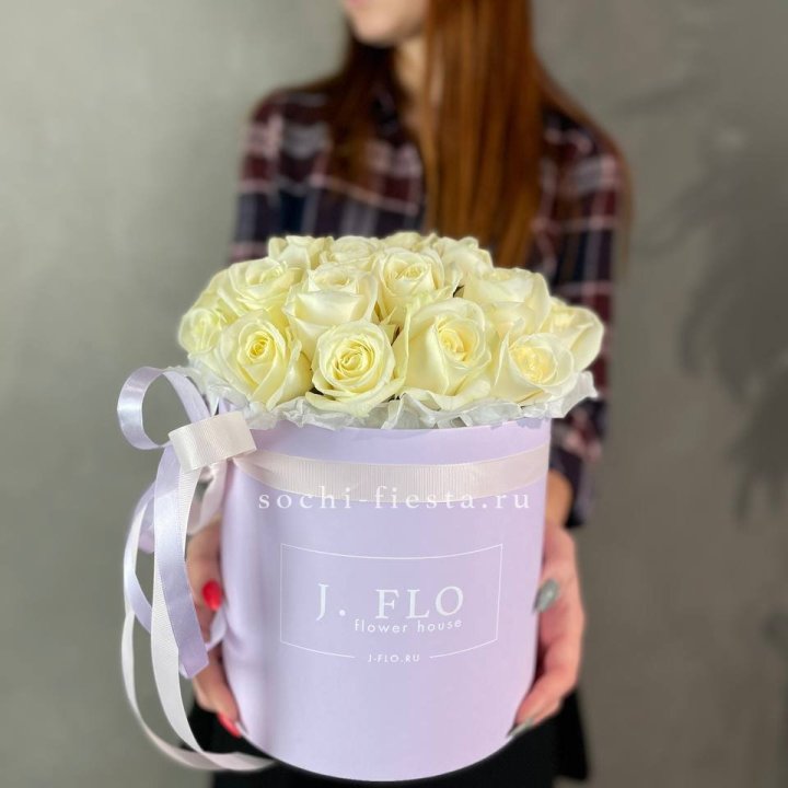 25 роз в цилиндре  в Владимире