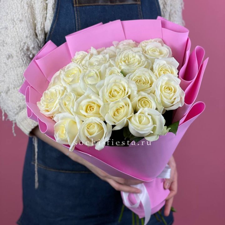 25 белых роз в Владимире