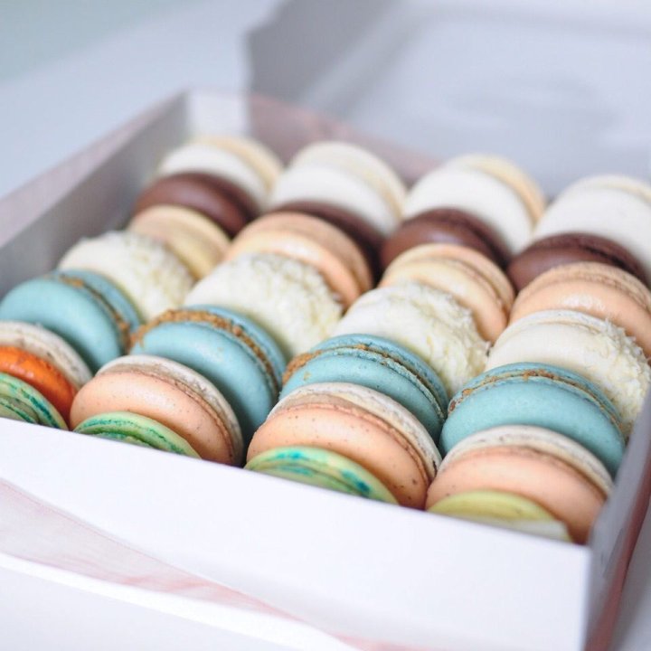 Коробка макаронс 25 шт. в Владимире