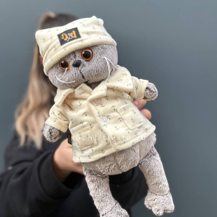 Кот Басик в пижаме в Владимире