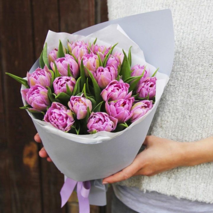 Букет пионовидных тюльпанов в Владимире