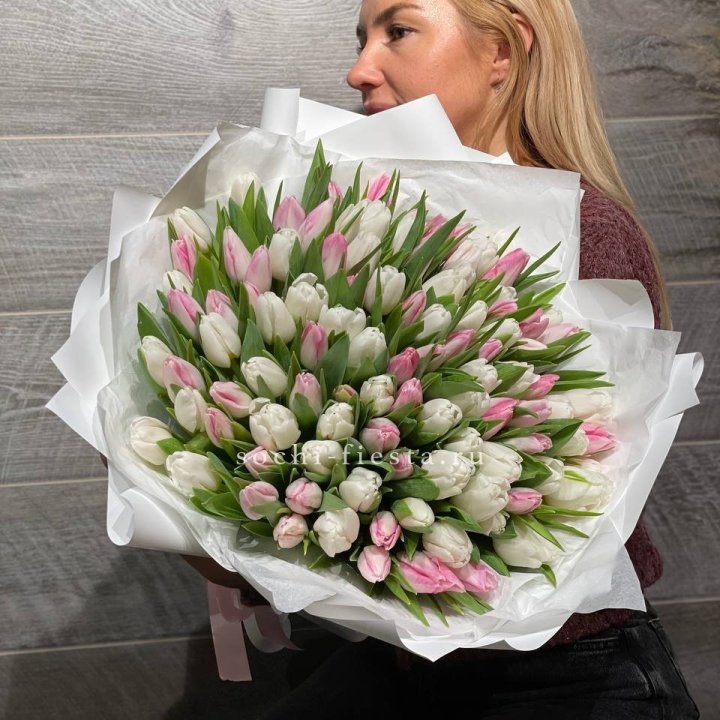 101 тюльпан нежный микс в Владимире