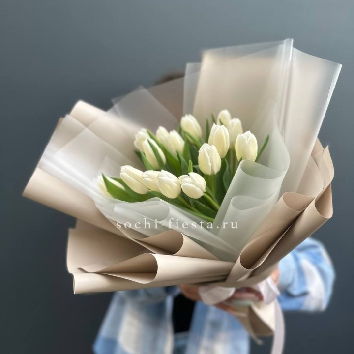 Букет из 15 белых тюльпанов в Владимире