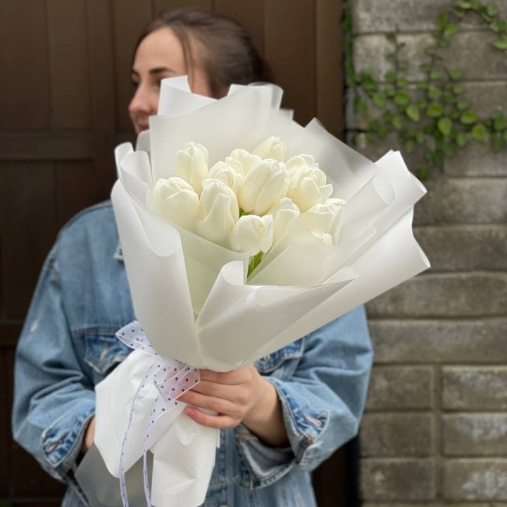 Букет белоснежных тюльпанов в Владимире